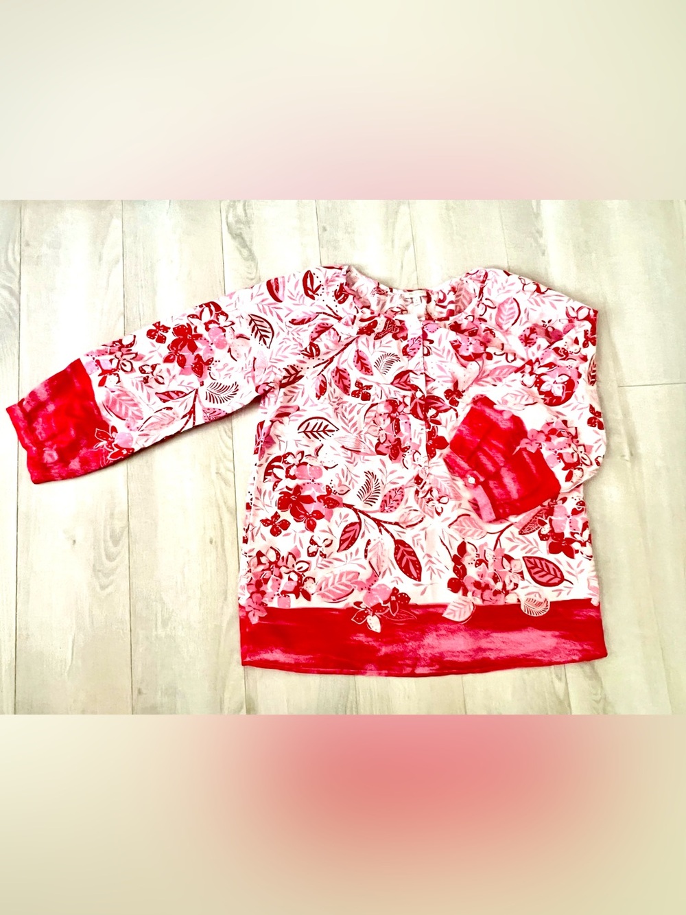 Talbots Floral Long Sleeve Popover in Red and White Size M